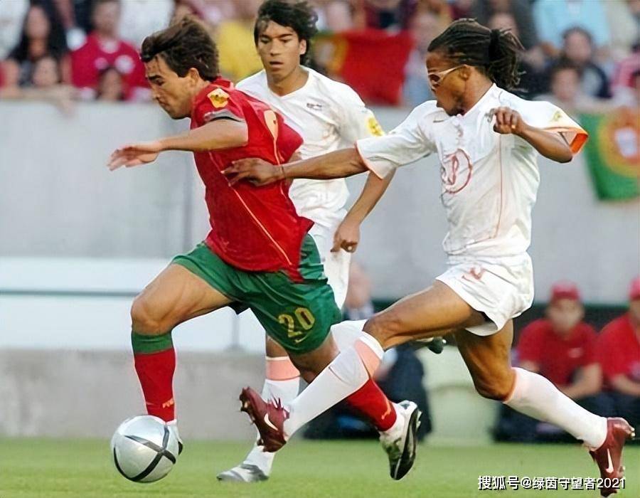 包含今晚里昂再遭质疑：荷甲节点到来，更衣室稳定，控场能力受关注的词条